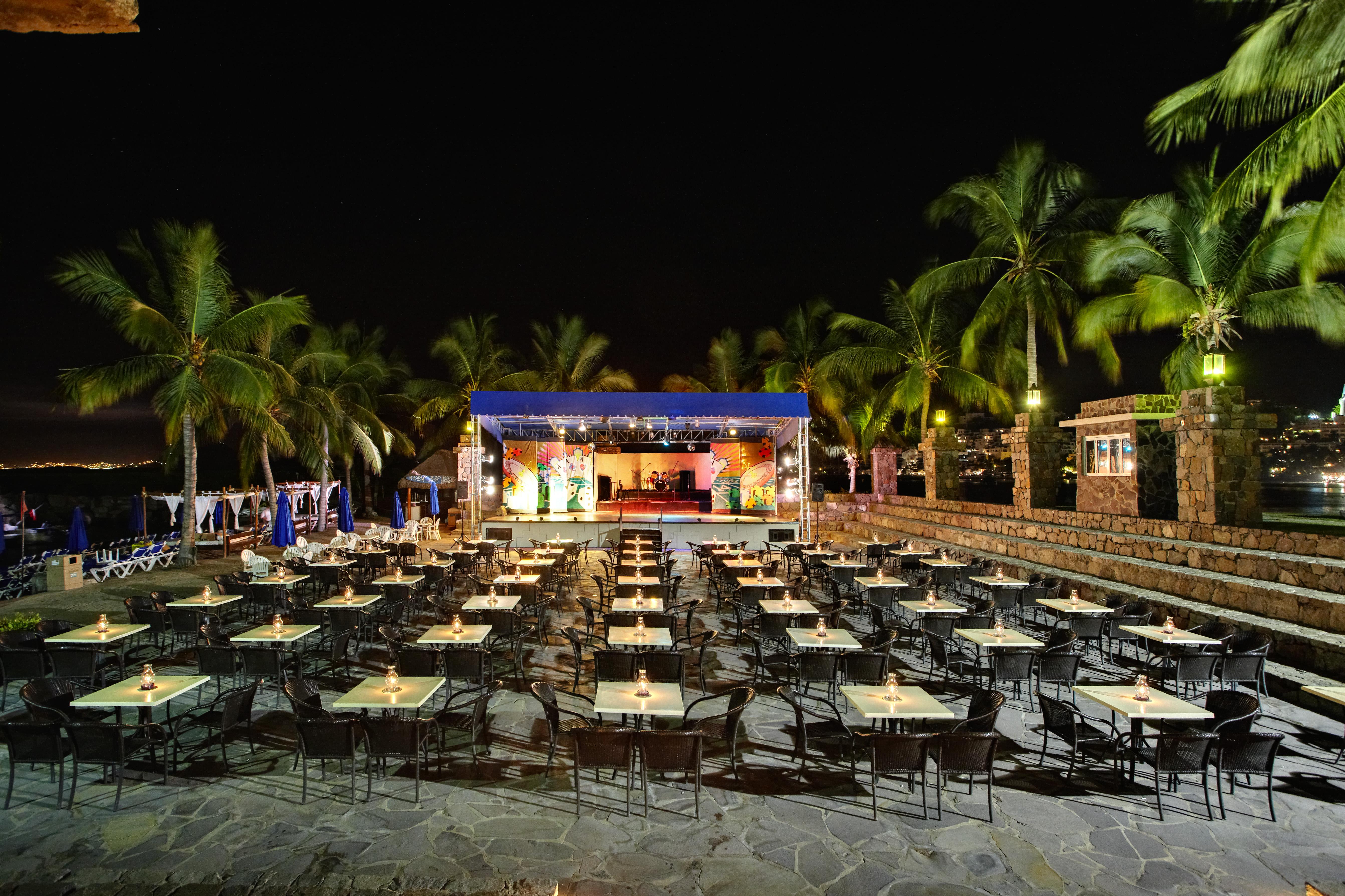 Barceló Karmina - All Inclusive Hotel Manzanillo Kültér fotó The stage at the resort