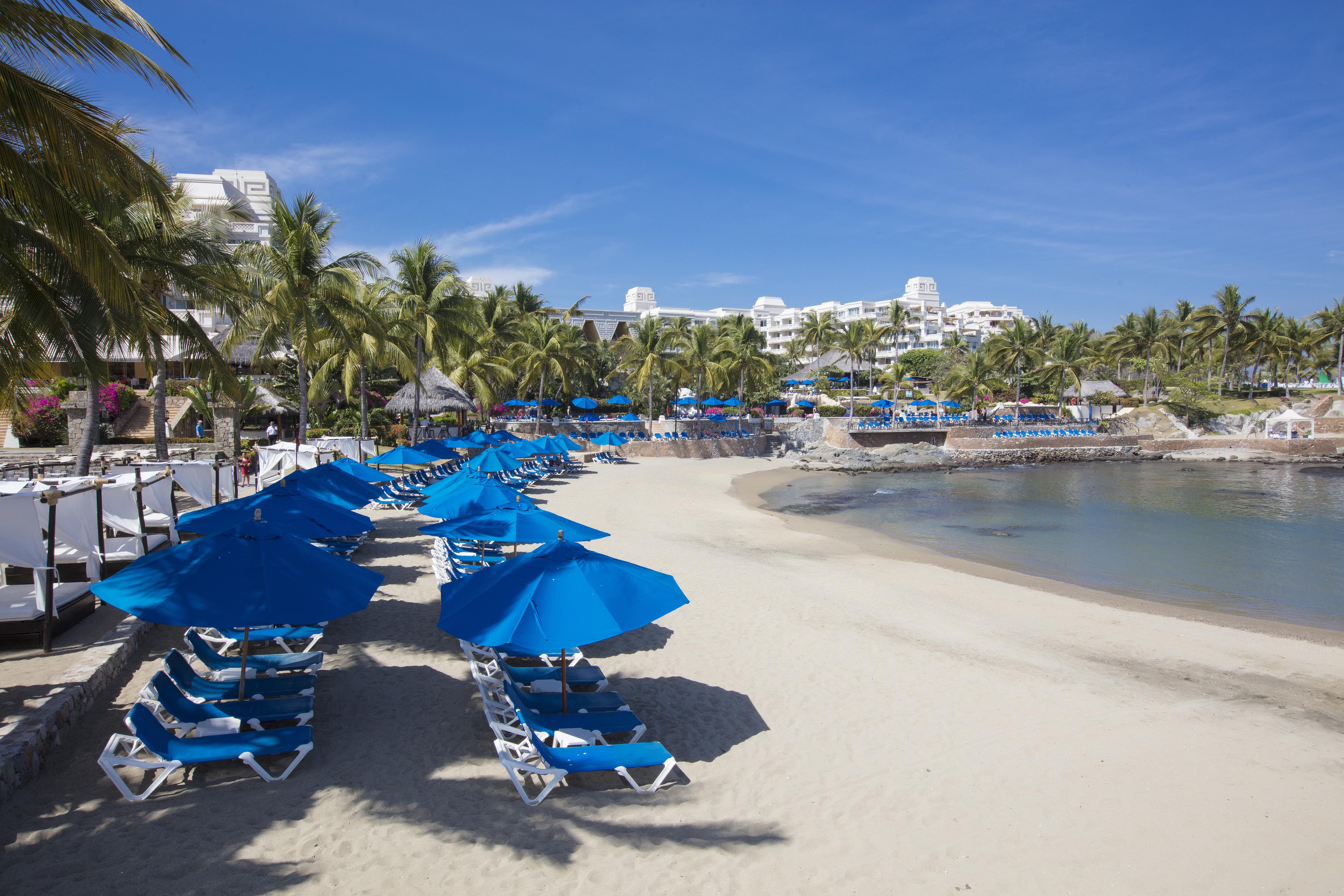 Barceló Karmina - All Inclusive Hotel Manzanillo Kültér fotó Beach at the Grand Fiesta Americana Resort, Acapulco, Mexico