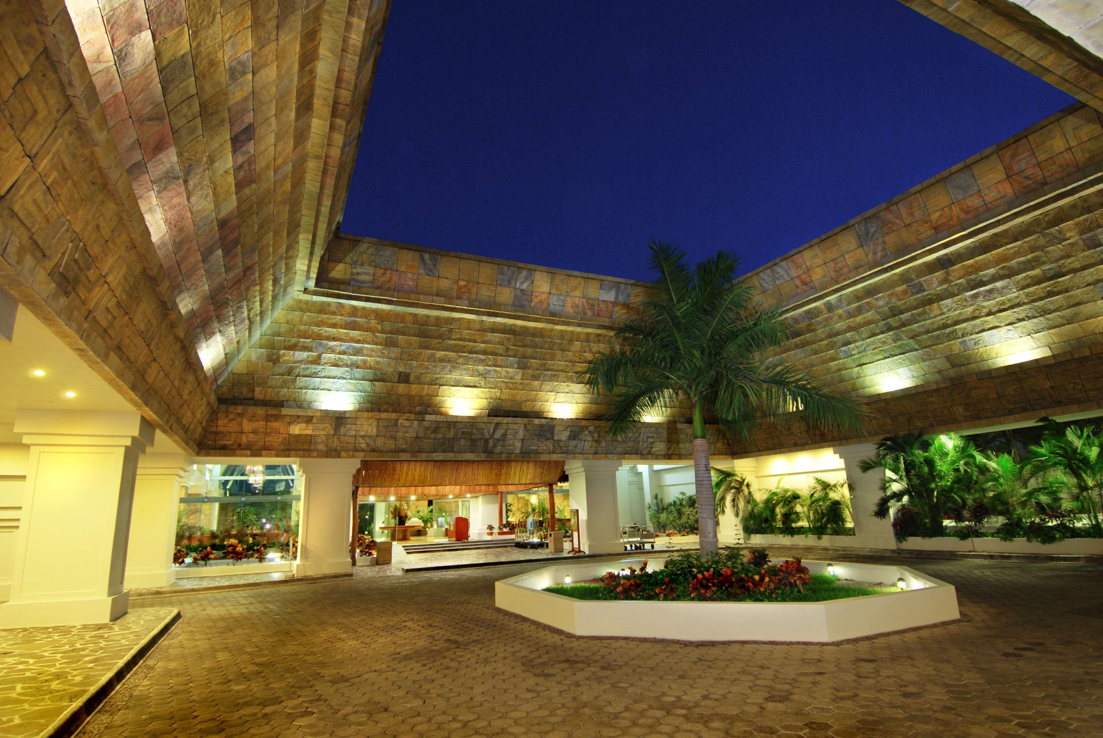 Barceló Karmina - All Inclusive Hotel Manzanillo Kültér fotó The lobby of the hotel