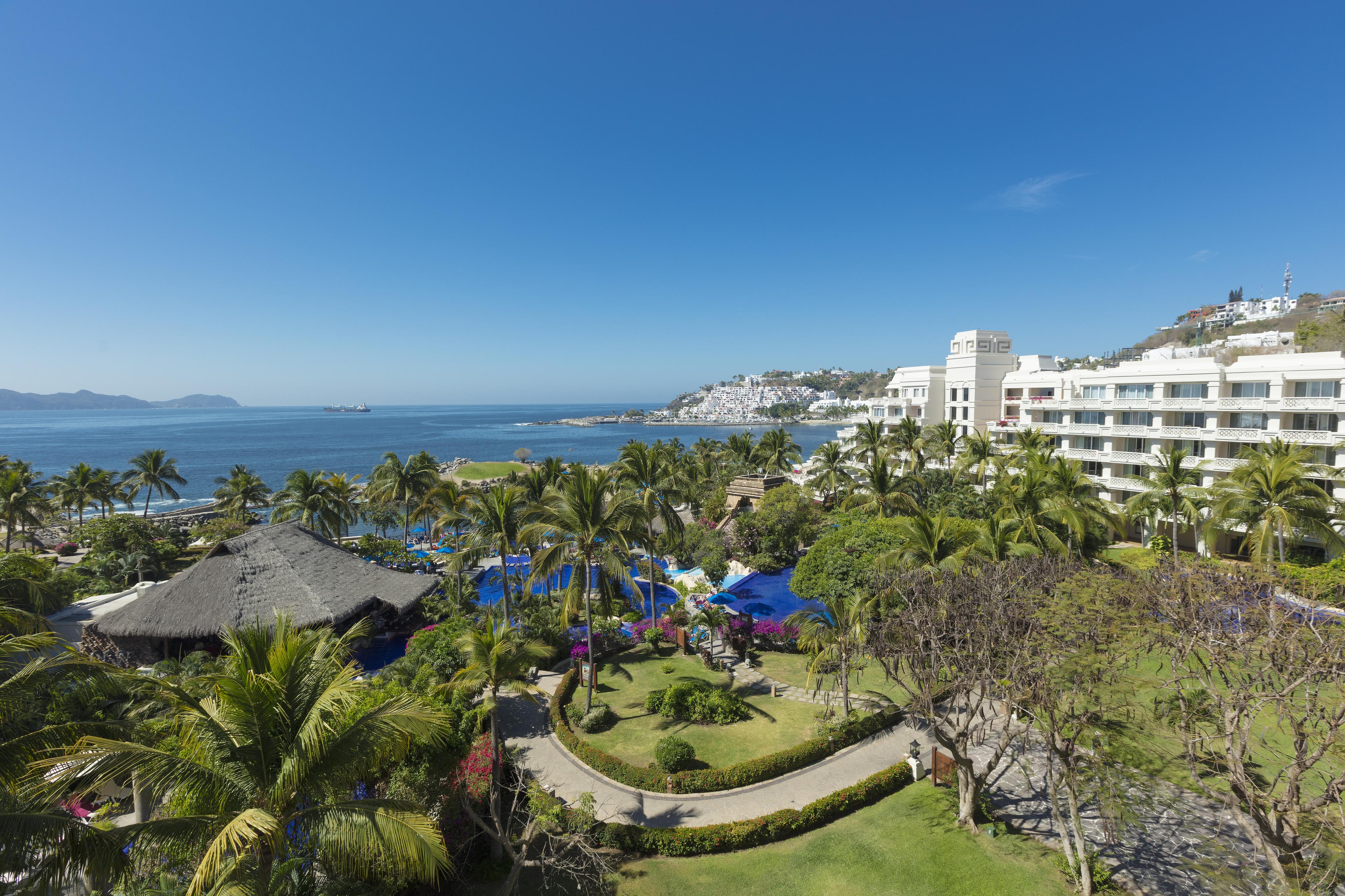 Barceló Karmina - All Inclusive Hotel Manzanillo Kültér fotó View of the Bay of Acapulco