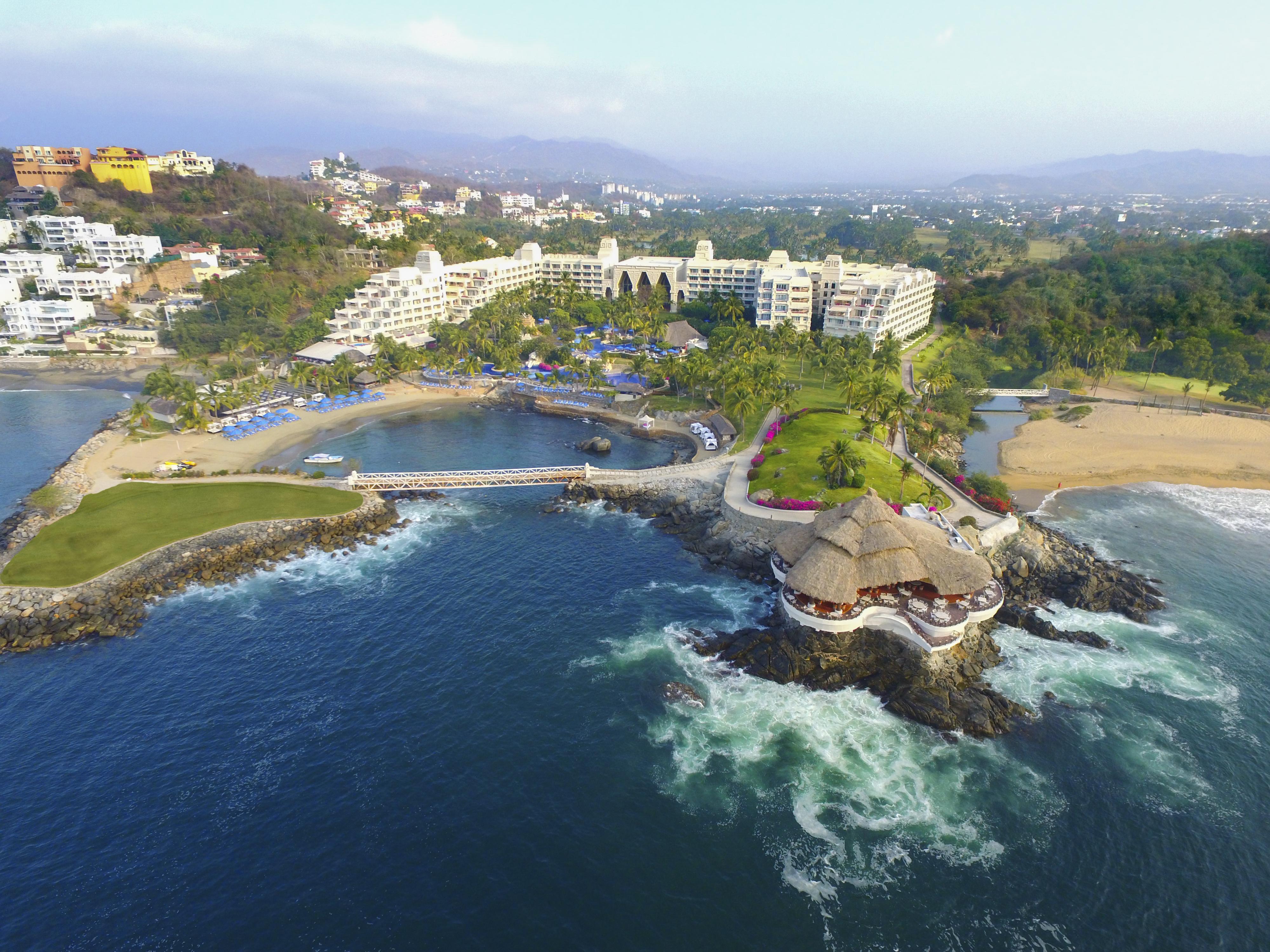 Barceló Karmina - All Inclusive Hotel Manzanillo Kültér fotó Aerial view of Puerto Vallarta